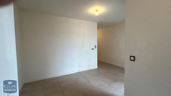 Appartement à louer 1 pièce 27.95m²