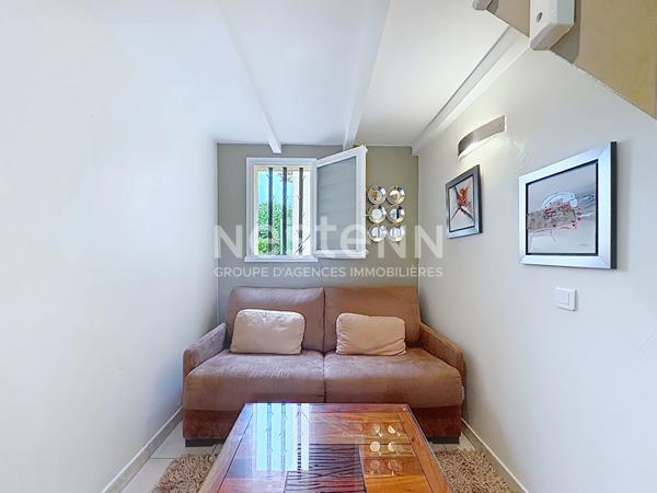 Charmante villa 2 pièces de 34.55 m² (30.55 m² loi carrez) + mezzanine, terrasse de 23 m² et place de parking privative dans résidence avec piscine Fleury Saint-Pierre-la-Mer