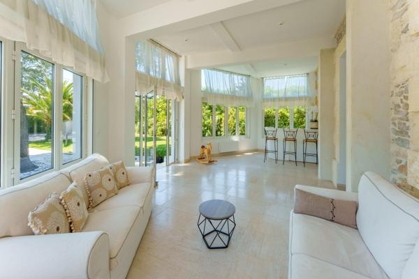 Vente Maison de luxe Castries 7 Pièces 209 m²
