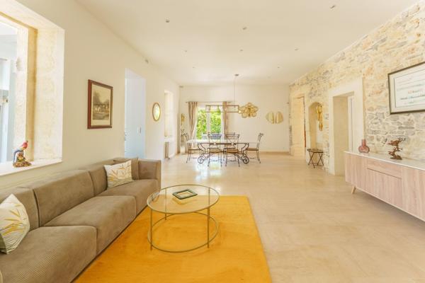 Vente Maison de luxe Castries 7 Pièces 209 m²