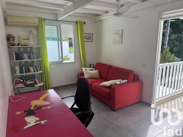 Maison 10 pièces de 200 m² à Sainte-Anne (97180)