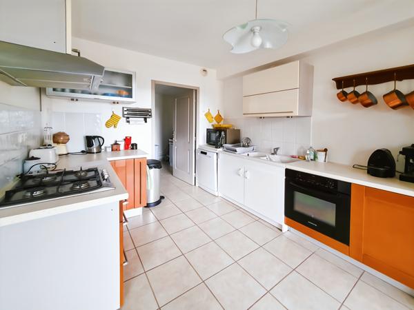 Uzès (30700) A vendre, bel appartement duplex à 10 mn du centre d'Uzès