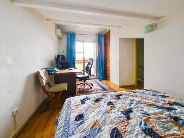 Uzès (30700) A vendre, bel appartement duplex à 10 mn du centre d'Uzès