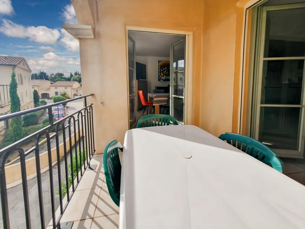 Uzès (30700) A vendre, bel appartement duplex à 10 mn du centre d'Uzès