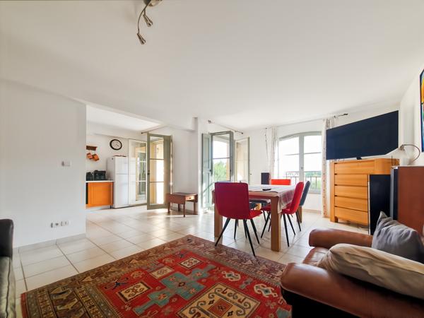 Uzès (30700) A vendre, bel appartement duplex à 10 mn du centre d'Uzès