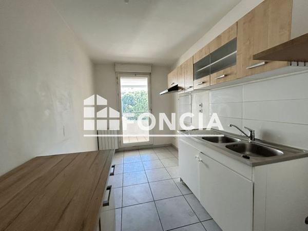 Location Appartement 4 pièces 96.92 m² - 33 RUE DU CAPITAINE CASANOVA Toulon 83000