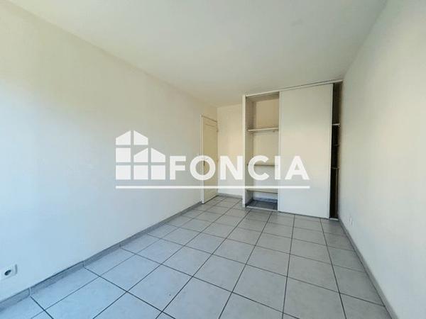 Location Appartement 4 pièces 96.92 m² - 33 RUE DU CAPITAINE CASANOVA Toulon 83000