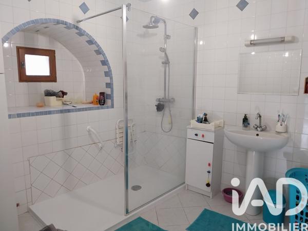 Immeuble à vendre 241 m² Saint-Victurnien