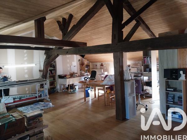 Immeuble à vendre 241 m² Saint-Victurnien