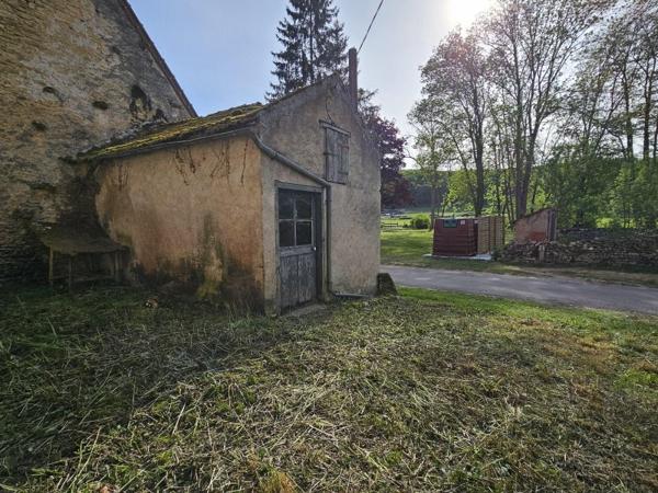 Vente / Grange à Saint-Germain-des-Bois (58210)