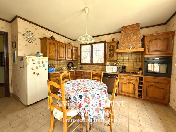 Saujon (17600) Maison 4 chambres, garage et jardin