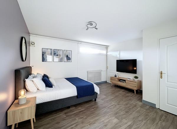 Appartement dans le coeur de ville de Meaux, au sein de la "Résidence du Parc", dans le secteur Braille - accessible PMR - appartement F2 - 47 m2 - cellier et garage fermé.