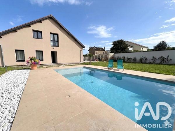 Maison à vendre 10 pièces 303 m² Neuves-Maisons