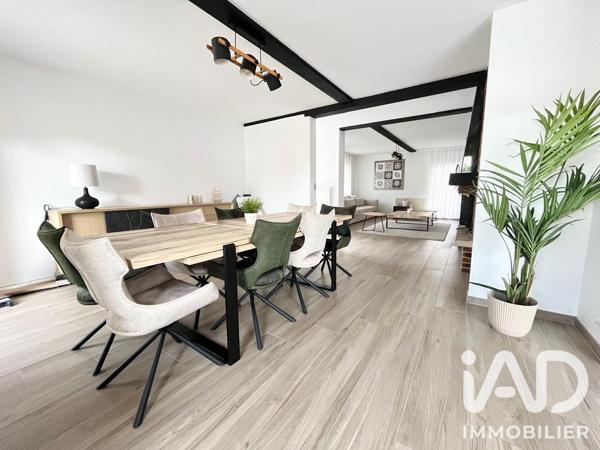 Maison à vendre 10 pièces 303 m² Neuves-Maisons