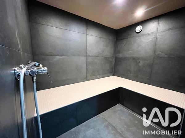 Maison à vendre 10 pièces 303 m² Neuves-Maisons