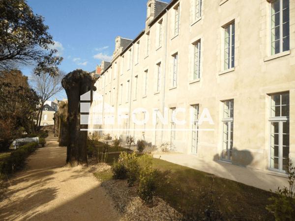 Location Studio 33.67 m² - 18 RUE JULES FERRY Poitiers 86000