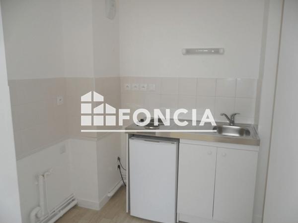 Location Studio 33.67 m² - 18 RUE JULES FERRY Poitiers 86000