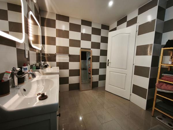 Maison à vendre |  Bricqueville-sur-Mer |  7 pièces | 195 m²