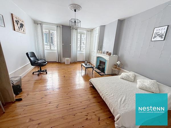 CENTRE-VILLE T3 60 m² TRAVERSANT FAIBLES CHARGES ÉTAT IMPECCABLE