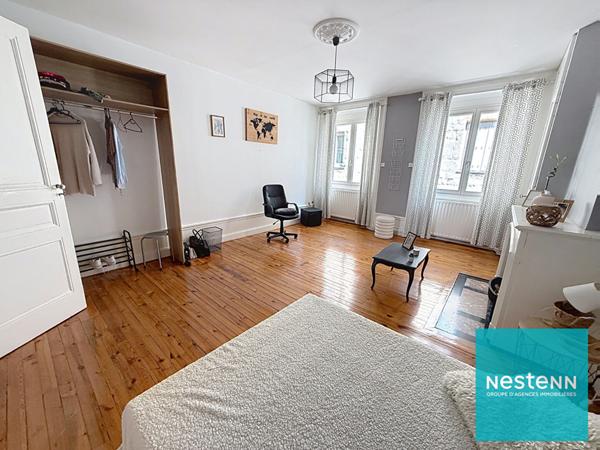 CENTRE-VILLE T3 60 m² TRAVERSANT FAIBLES CHARGES ÉTAT IMPECCABLE