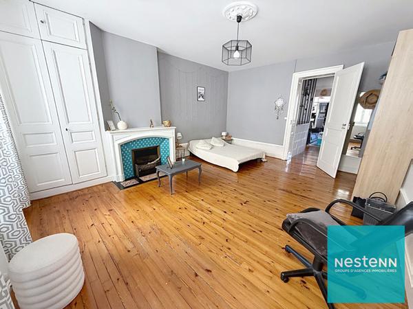 CENTRE-VILLE T3 60 m² TRAVERSANT FAIBLES CHARGES ÉTAT IMPECCABLE