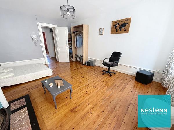 CENTRE-VILLE T3 60 m² TRAVERSANT FAIBLES CHARGES ÉTAT IMPECCABLE