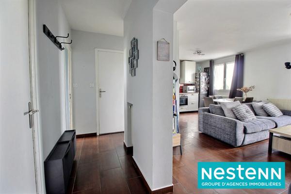 Appartement Decines Charpieu 3 pièces d'environ 56m² au calme avec vue dégagée, pas de travaux à prévoir