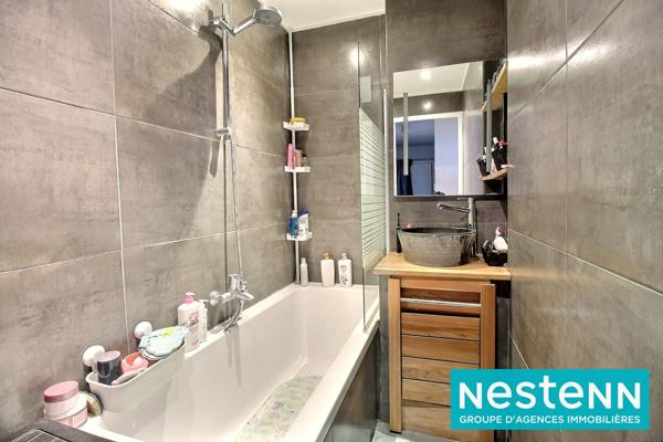 Appartement Decines Charpieu 3 pièces d'environ 56m² au calme avec vue dégagée, pas de travaux à prévoir