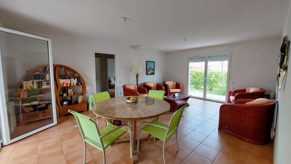 À vendre - Maison mitoyenne 1 côté, 3 pièces située à Bracieux (41250)