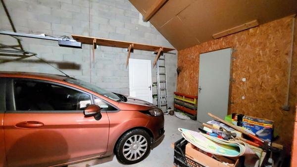 À vendre - Maison mitoyenne 1 côté, 3 pièces située à Bracieux (41250)