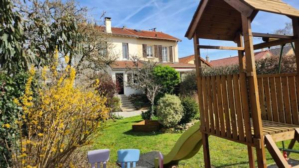 Maison mitoyenne 1 côté Morsang-sur-Orge 107 m²
