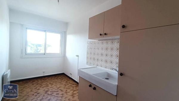 Appartement à louer 1 pièce 43.01m² Châteauroux (36000)