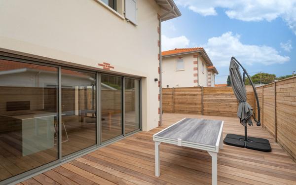 Maison à vendre    5 pièces • 117 m2 Biscarrosse