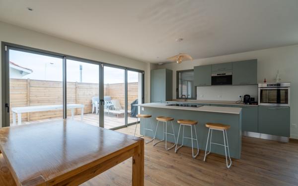 Maison à vendre    5 pièces • 117 m2 Biscarrosse