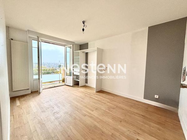 Appartement Tassin La Demi Lune 2 pièce(s) 50 m2 Horloge