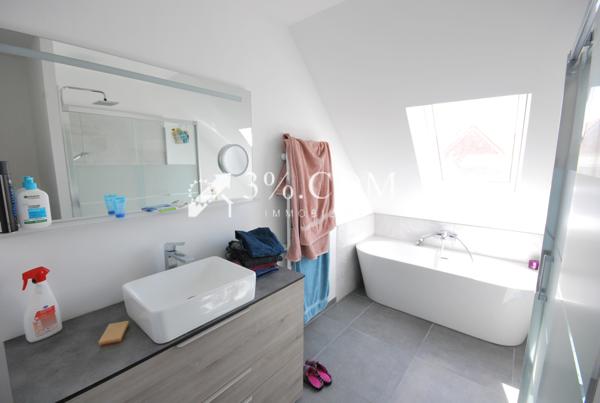 Maison
                                                                                                                                                                                                                                                                                                                        5 pièce(s)                                                                                                                                                                                                          4 chambre(s)                                                                                                                                                                                                          122  m²