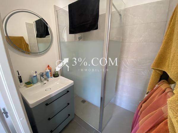 Maison
                                                                                                                                                                                                                                                                                                                        5 pièce(s)                                                                                                                                                                                                          4 chambre(s)                                                                                                                                                                                                          122  m²