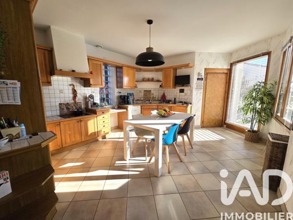 Maison à vendre 6 pièces 161 m² Mauges-sur-Loire