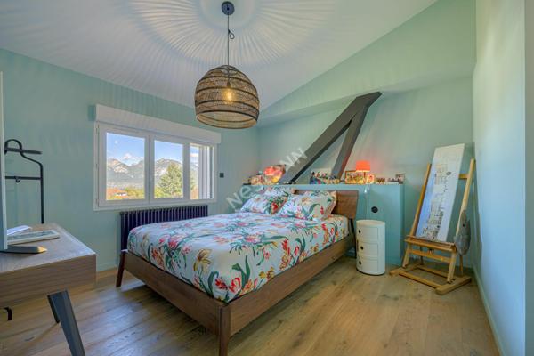 Duplex au coeur de Saint-Jorioz, 103 m² de confort entre lac et montagnes, cave et garage double