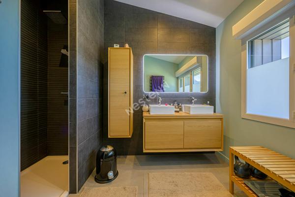 Duplex au coeur de Saint-Jorioz, 103 m² de confort entre lac et montagnes, cave et garage double