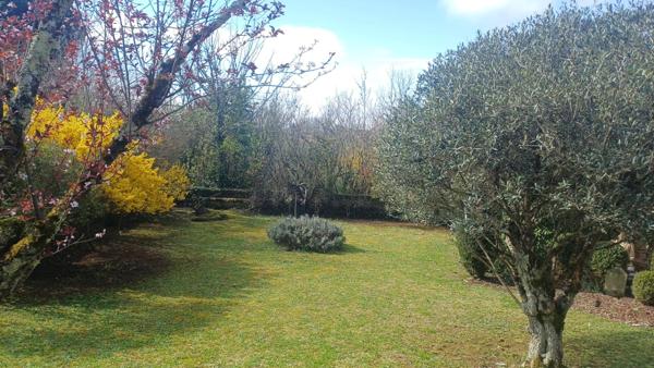 Secteur Sainte Alvère, Superbe demeure dans un environnement très calme