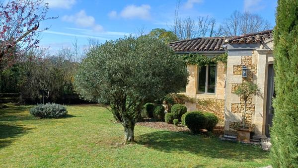 Secteur Sainte Alvère, Superbe demeure dans un environnement très calme