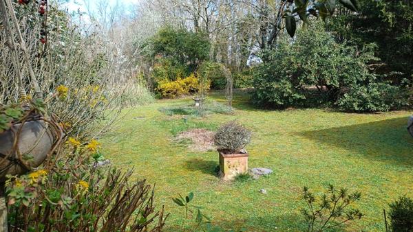 Secteur Sainte Alvère, Superbe demeure dans un environnement très calme