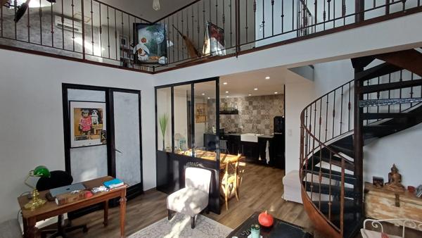 Secteur Sainte Alvère, Superbe demeure dans un environnement très calme