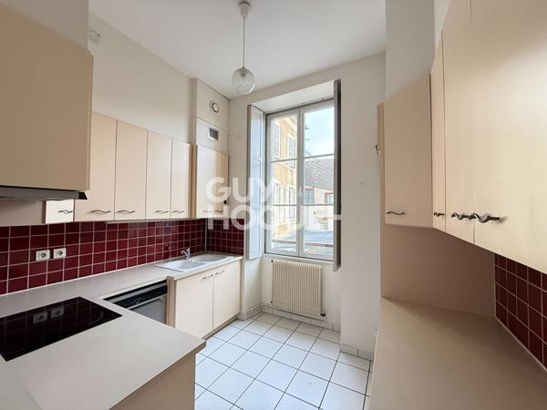 BOURGES QUARTIER RUE D'AURON