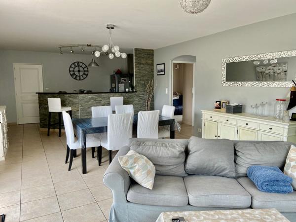 MAISON SPACIEUSE DE PLAIN-PIED - 5 chambres - DE 138m2 avec chalet