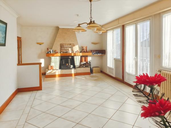 Saint-Berthevin (53940) MAISON 3 CHAMBRES SAINT-BERTHEVIN 53940