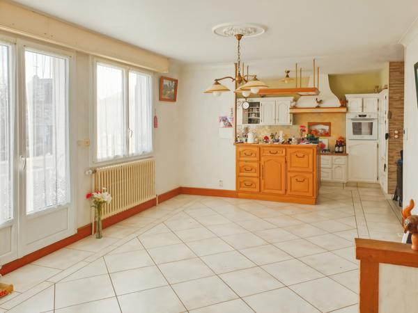 Saint-Berthevin (53940) MAISON 3 CHAMBRES SAINT-BERTHEVIN 53940