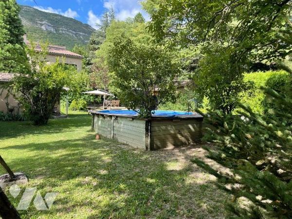 Propriété centre ville de 8 pièces - terrain 4126m²