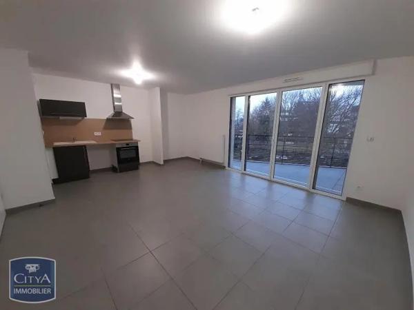 Appartement à louer 3 pièces 68.26m² Tours (37100)